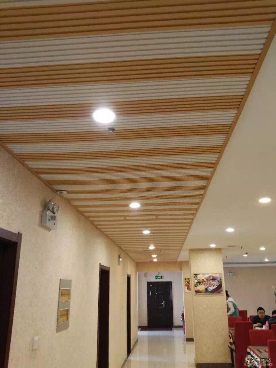 生態木吊頂效果圖